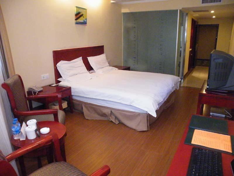 Greentree Inn Guiyang Penshuichi Business Hotel Chambre photo